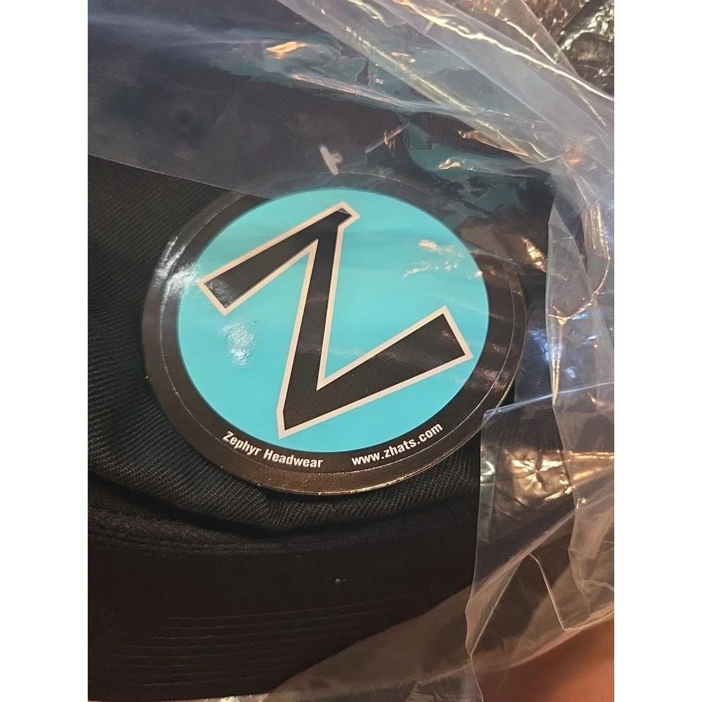 Zephyr Stretch Nebraska Cornhuskers Medium New‎ Switchback